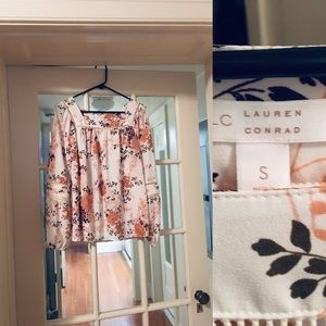 SOLD Stunning Lauren Conrad peasant top